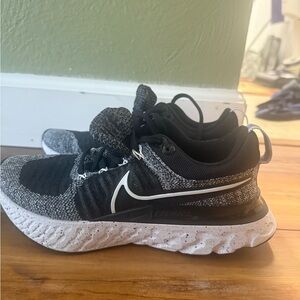 Nike Black and Gray Athletic Shoes
